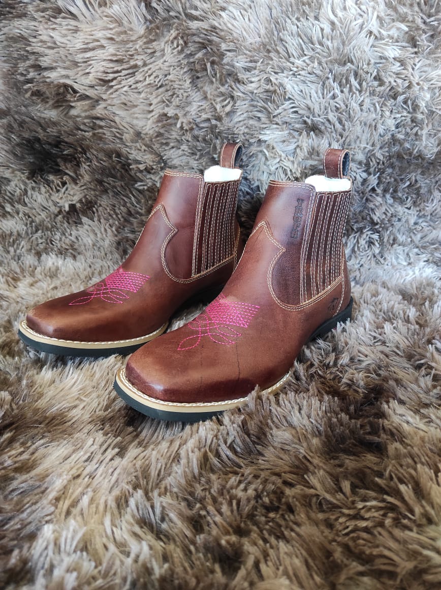 BOTA FEMININA NOBUCK