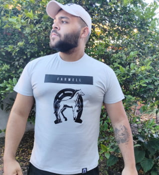 CAMISETA FARWELL ESTAMPA PRETA